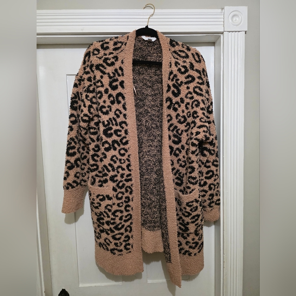 Time and Tru Leopard Print Cardigan - Black and Tan